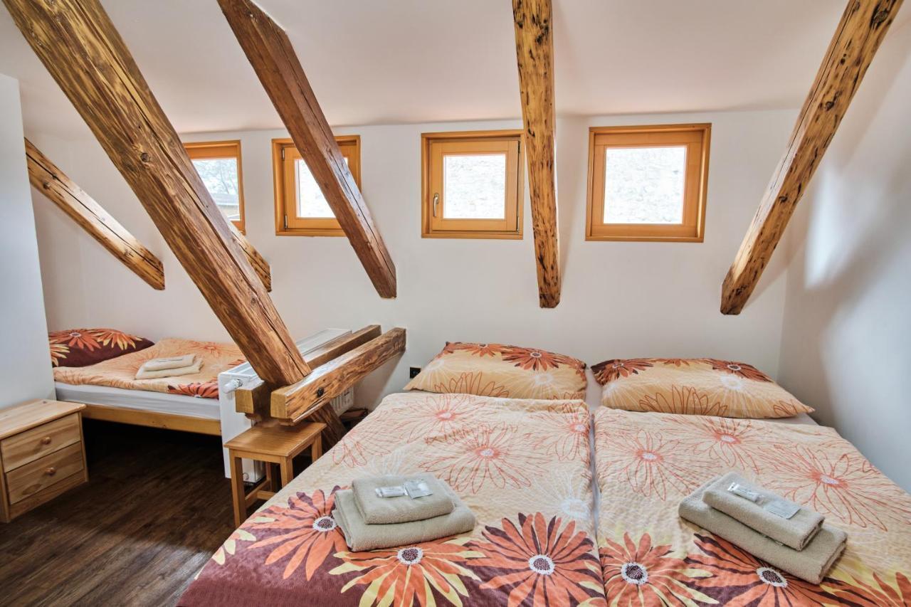 Strnadovsky Mlyn 호텔 Jesenice  외부 사진